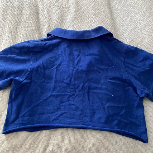 Super cute crop top - Picture 2 of 2